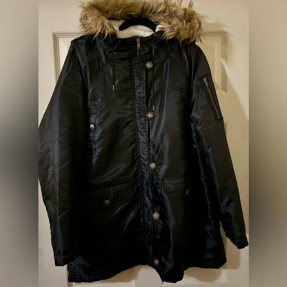 NWOT BLACK FAUX SHERPA-LINED FUR-TRIMED PARKA NEUTRAL CONTEMPORARY CASUAL WINTER
